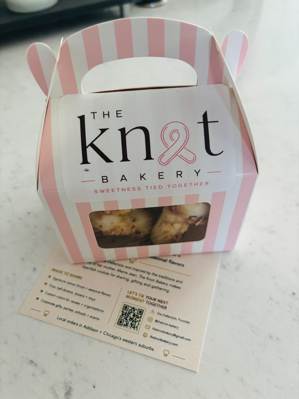 Cookies in a pink striped gift box